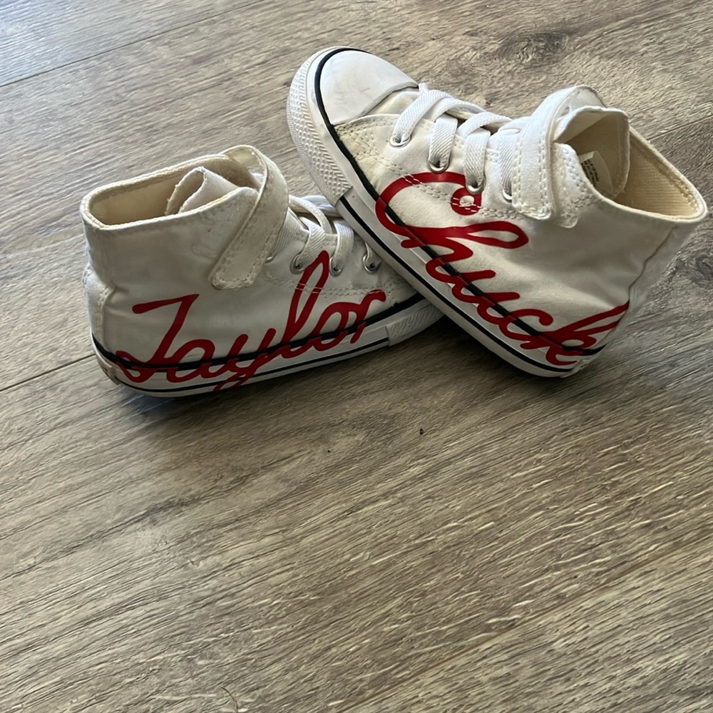 Kids Chuck Taylor Converse High Tops